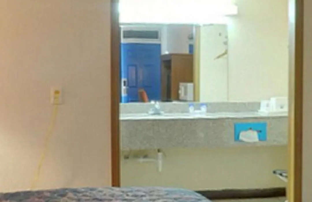 Americas Best Value Inn Weatherford-1