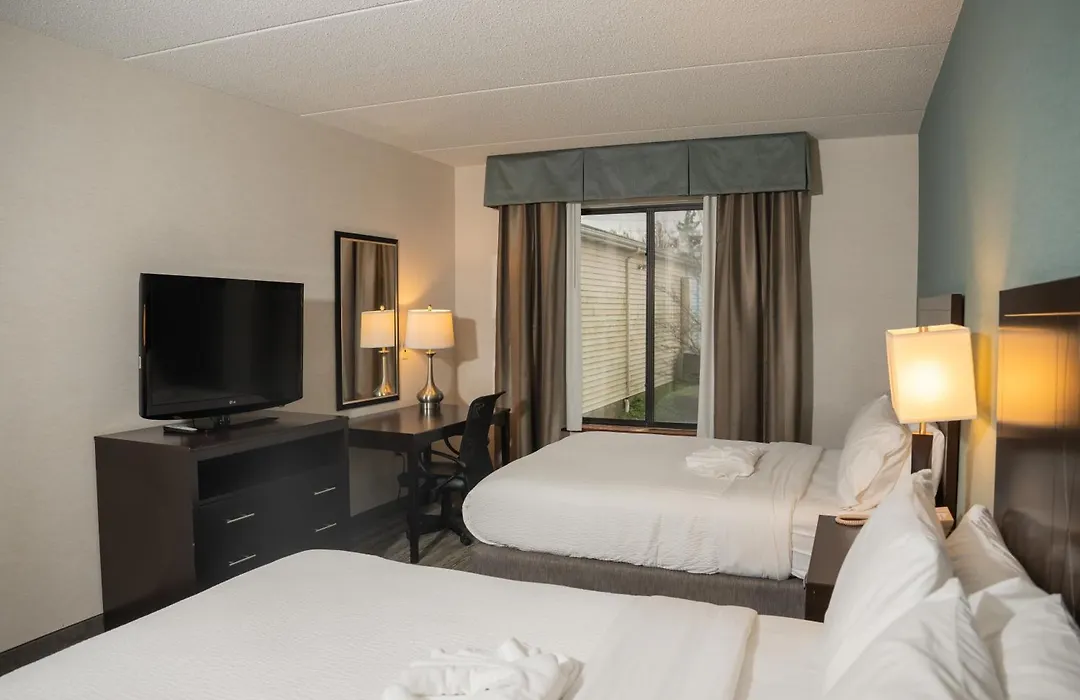 Wyndham Garden Erie-1