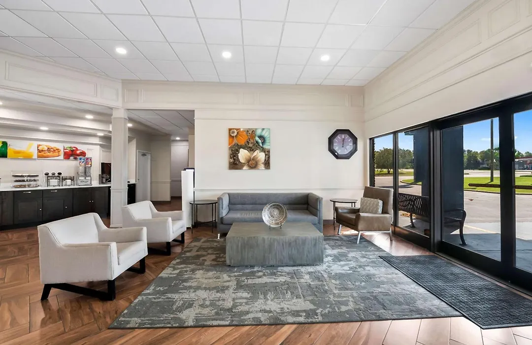 Quality Inn & Suites Fayetteville I-95-1