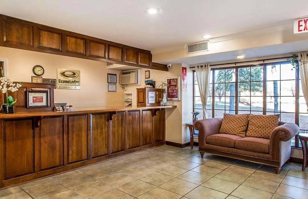 Econo Lodge Milldale - Southington-1
