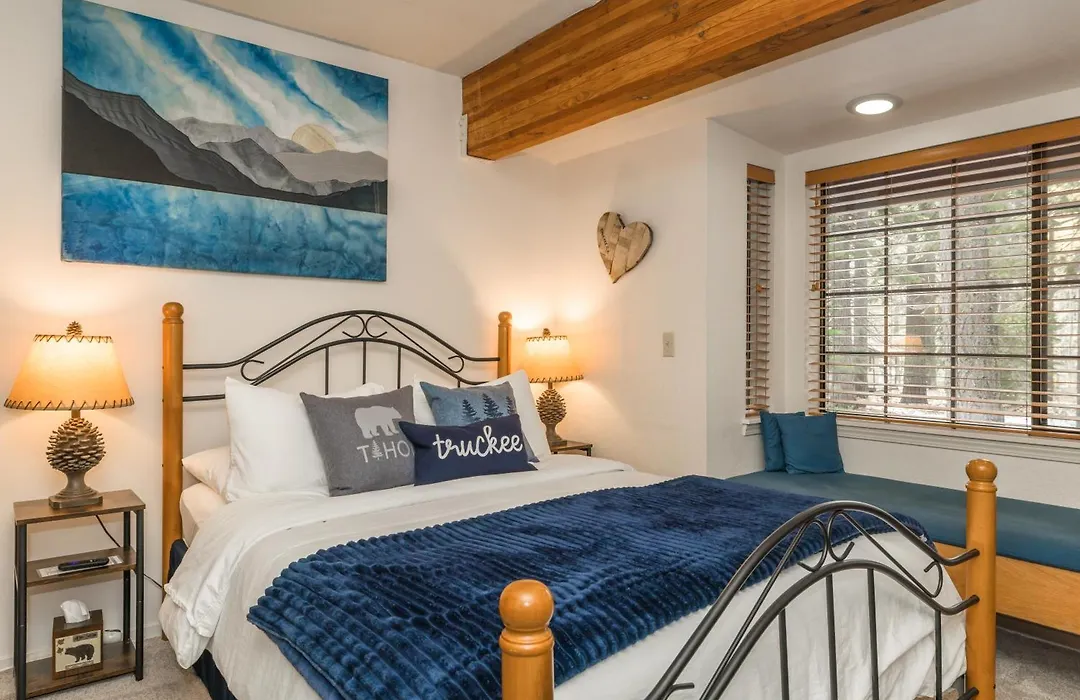 Donner Lake Inn-1
