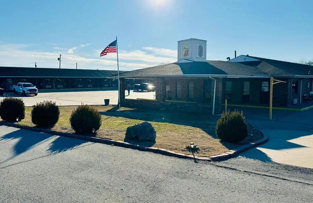 Super 8 By Wyndham Henryetta-1