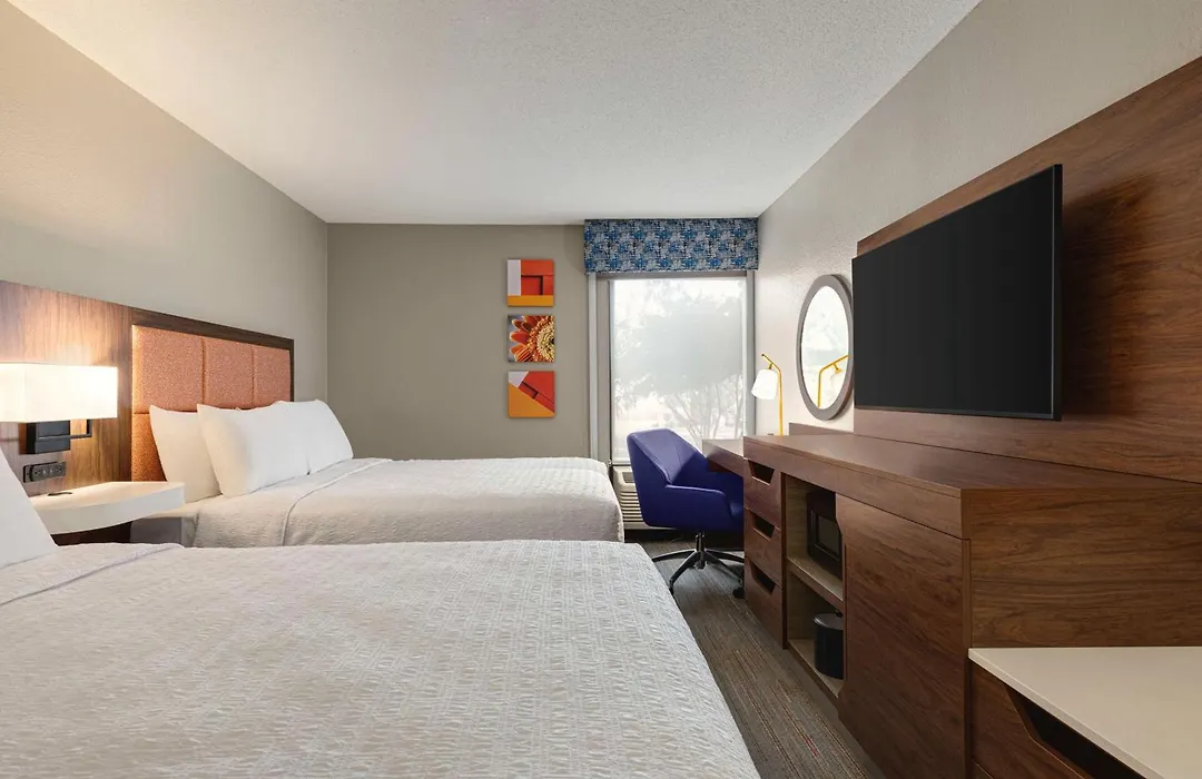 Hampton Inn Charlottesville-1