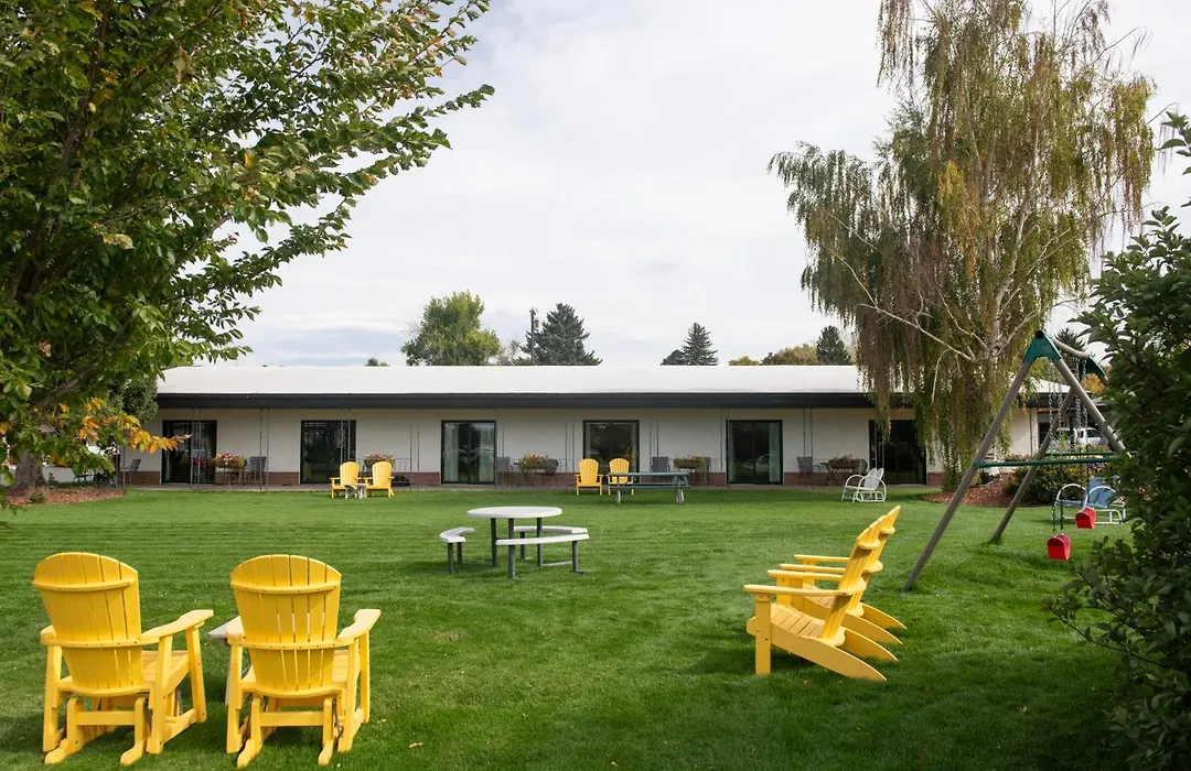 Sapphire Motel Midtown Bozeman-1