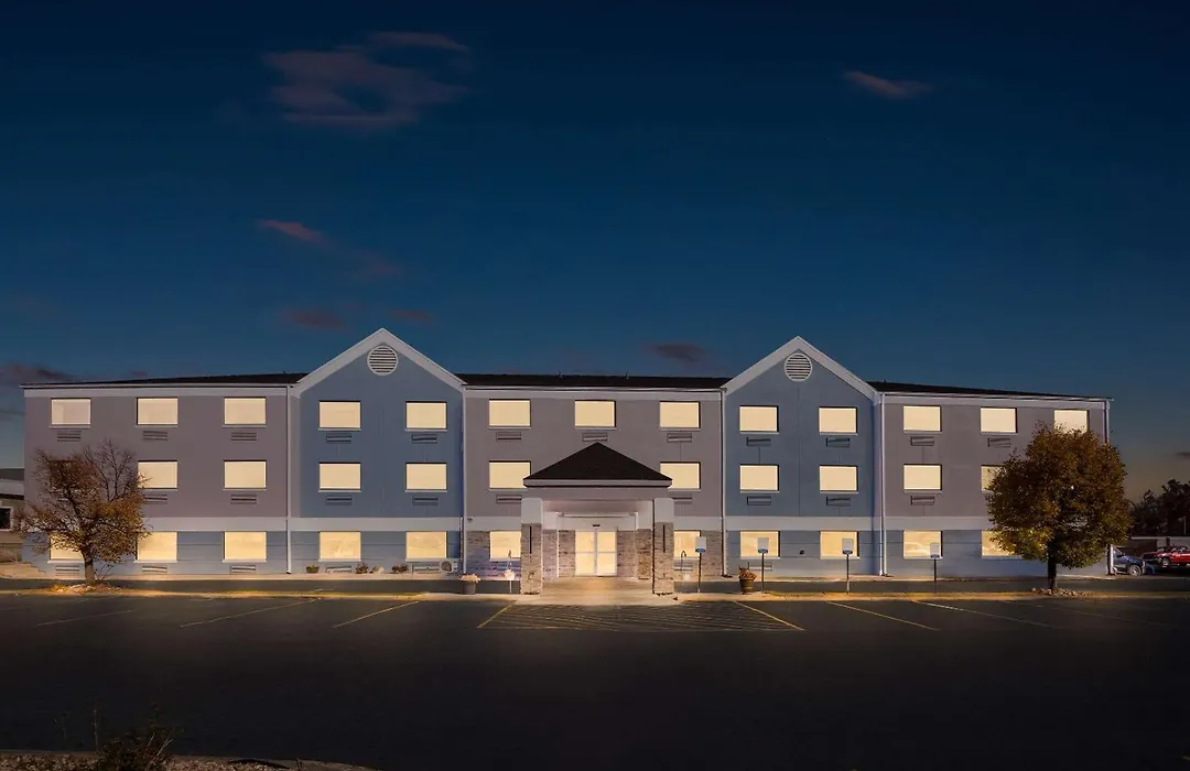 Comfort Inn & Suites Mason City - Clear Lake-1