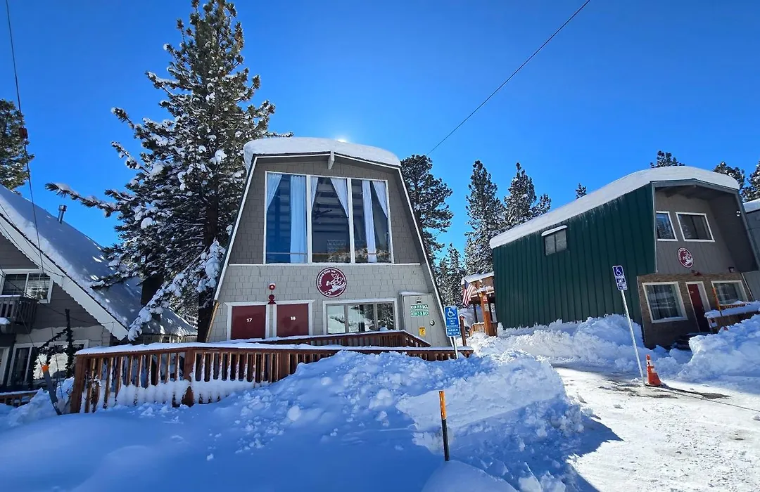 Cinnamon Bear Inn-1
