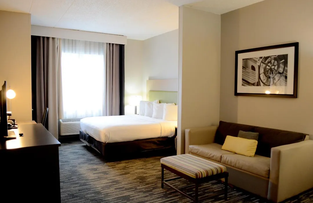 Country Inn & Suites By Radisson, Port Clinton, Oh-1