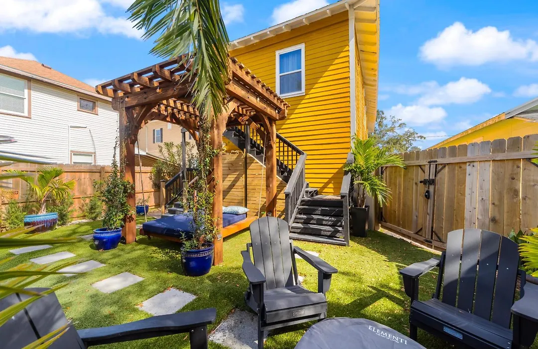 Casa De Hernandez-1