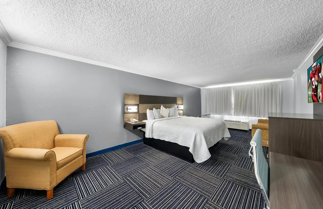 Admiralty Inn & Suites - A Red Collection Hotel-1