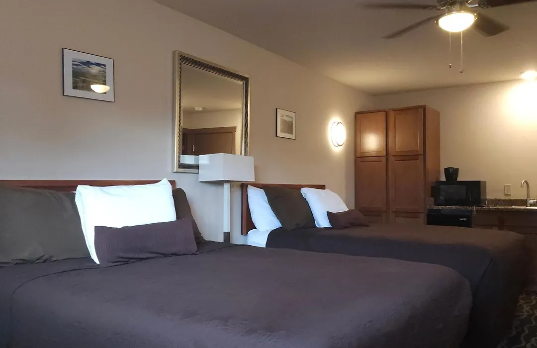The Sunset Inn-1
