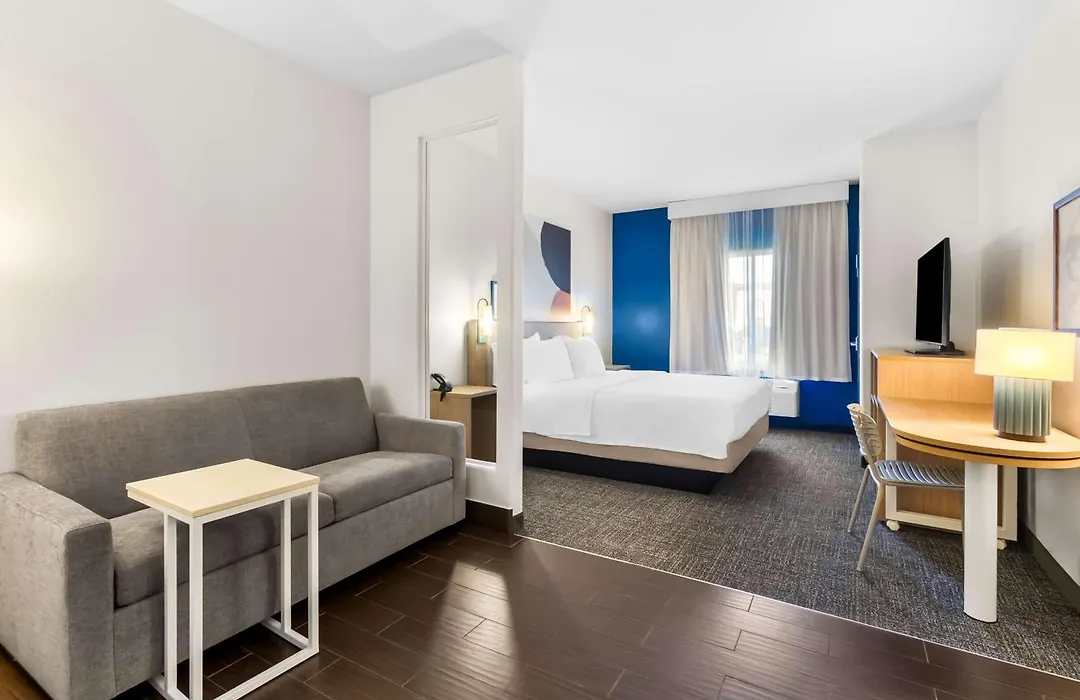 Spark By Hilton Pearland-1