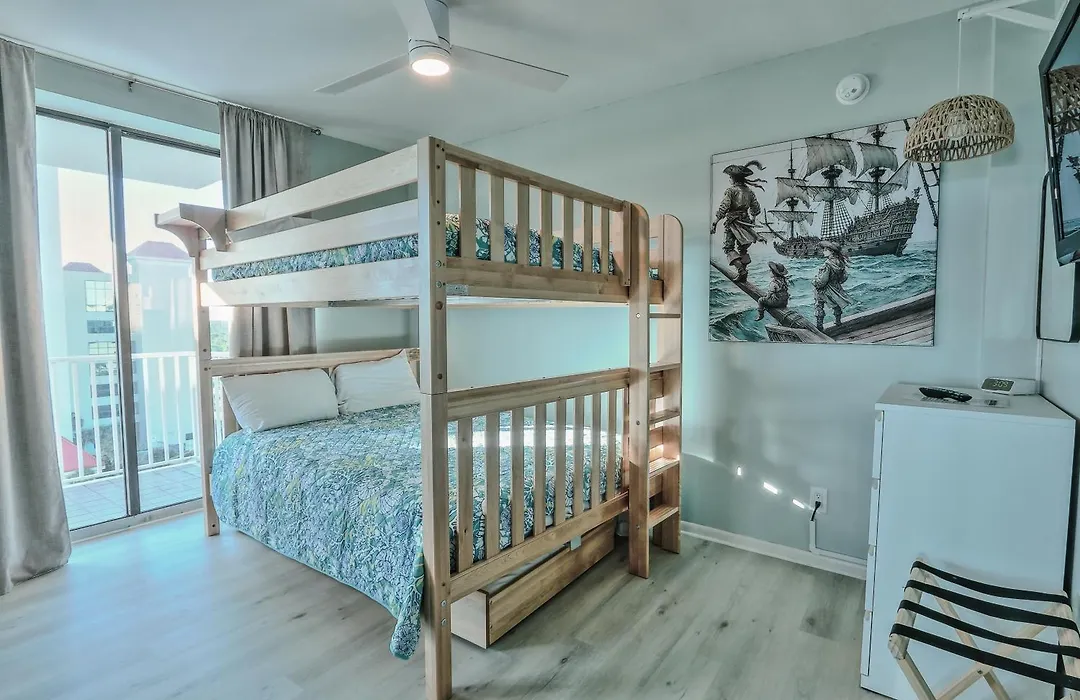 Romar Place 806-1