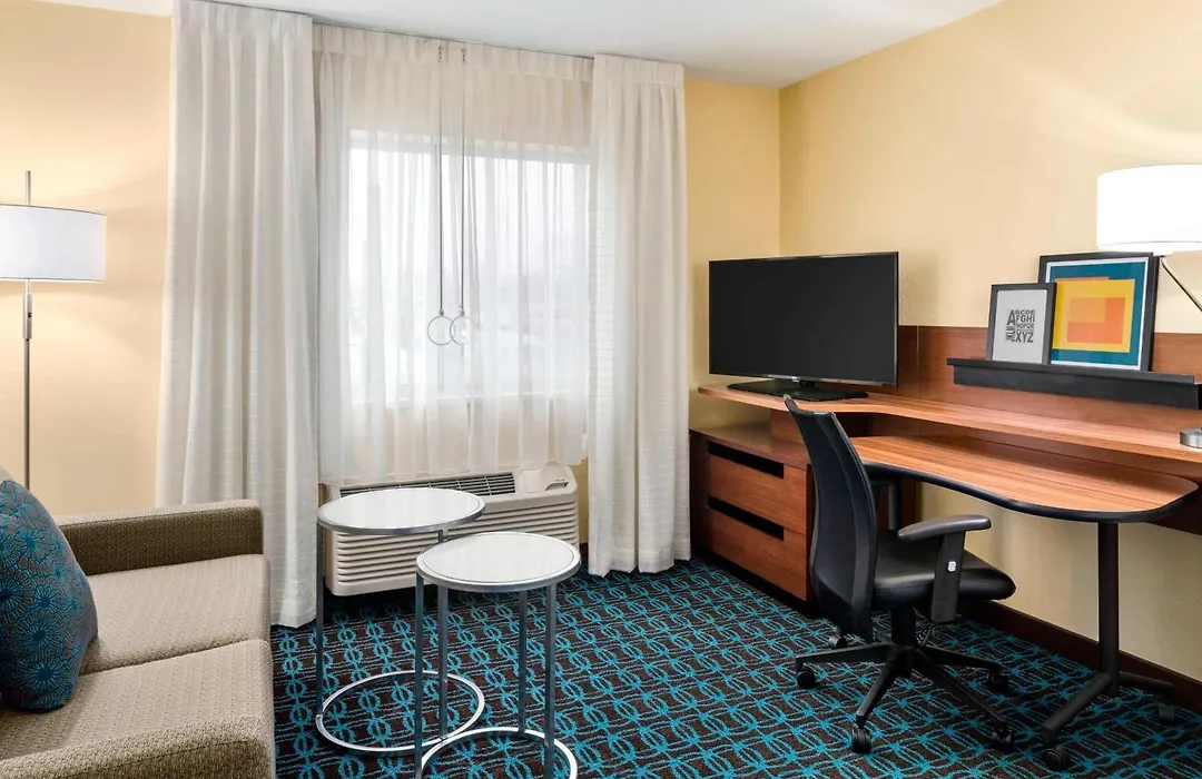Fairfield Inn & Suites Lima-1
