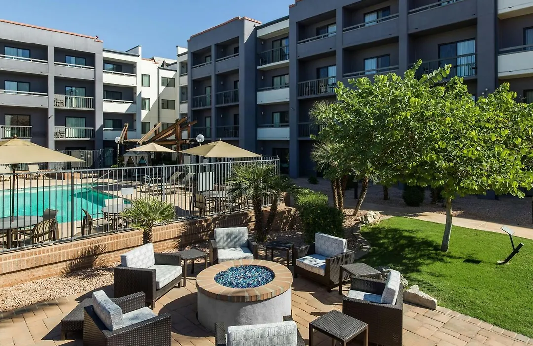 Courtyard By Marriott Phoenix Airport-1