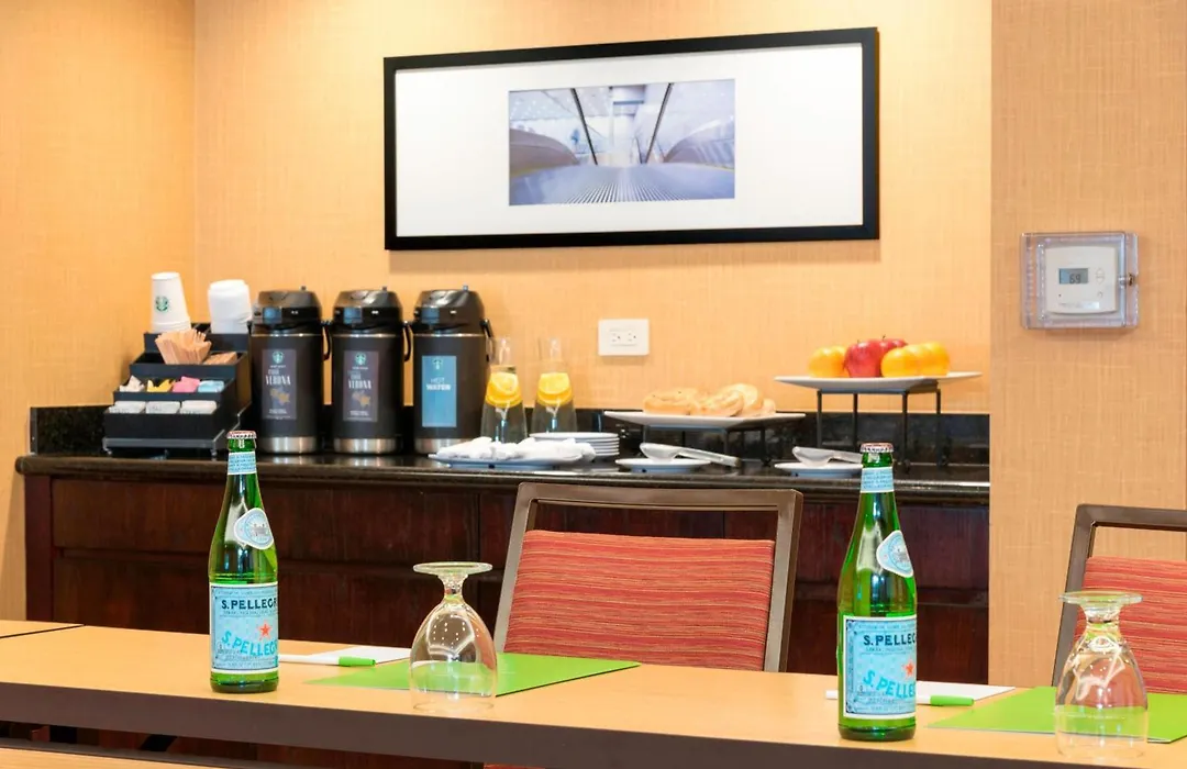 Courtyard By Marriott Livermore-1