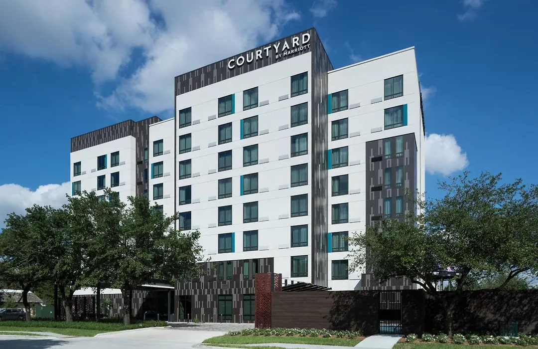 Courtyard By Marriott Houston Heights/I-10-1