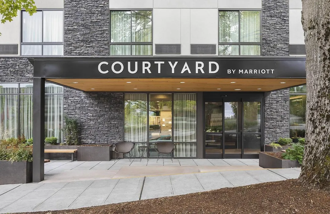 Courtyard By Marriott Seattle Northgate-1
