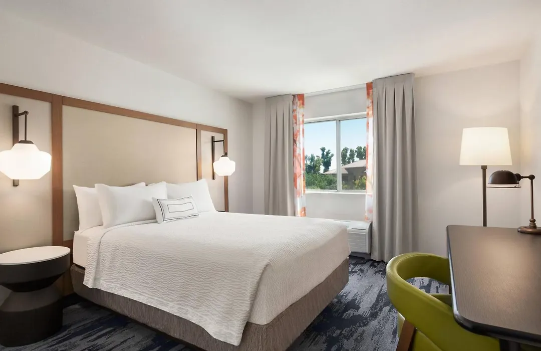 Fairfield Inn By Marriott Visalia Sequoia-1