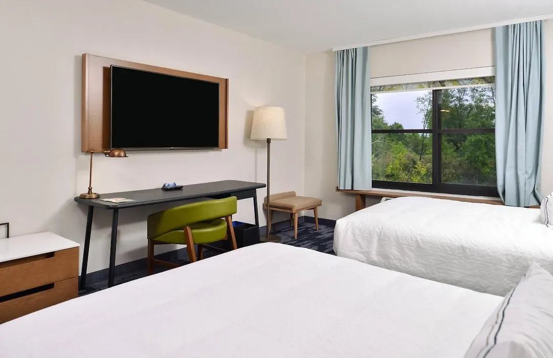 Fairfield Inn & Suites By Marriott Canton-1