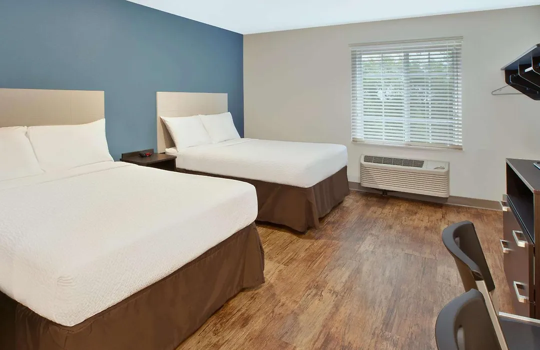Woodspring Suites St Louis St Charles-1