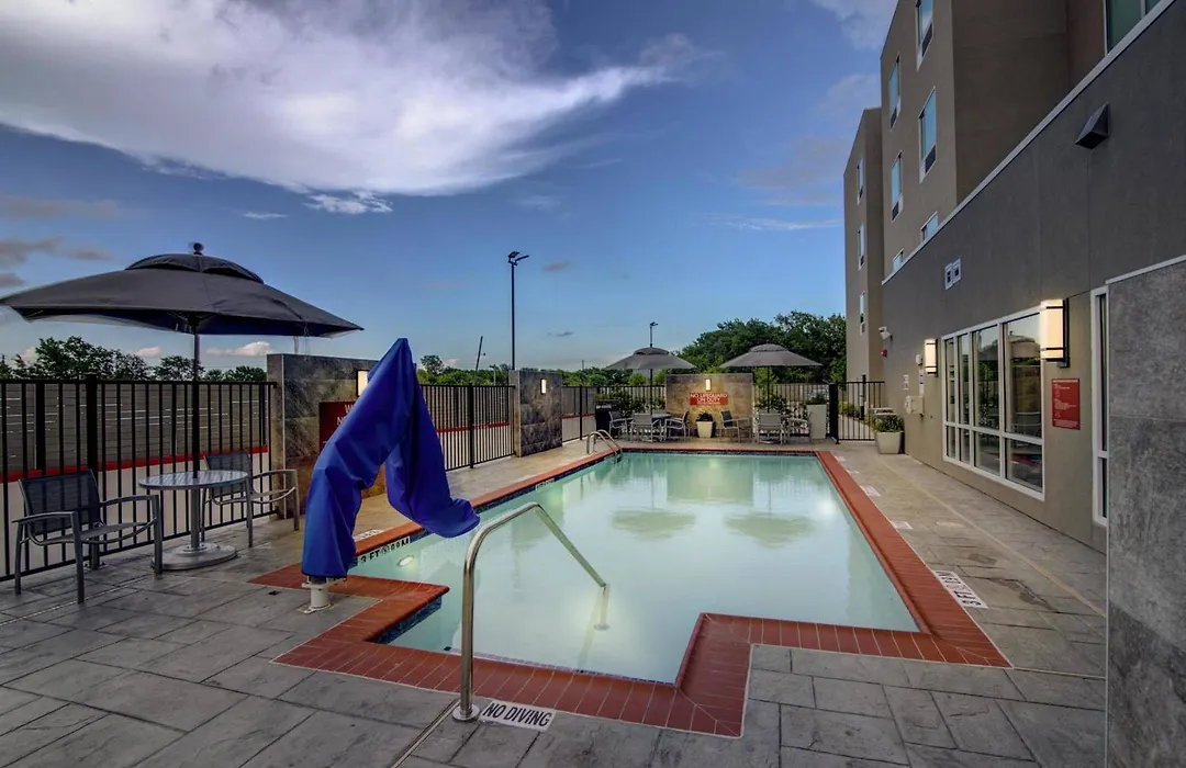 Towneplace Suites By Marriott Houston Hobby Airport-1