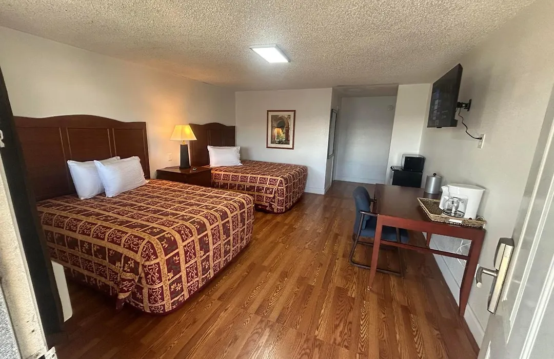 Quest Inn Weatherford-1