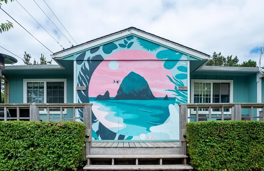 Inn At Haystack Rock-1