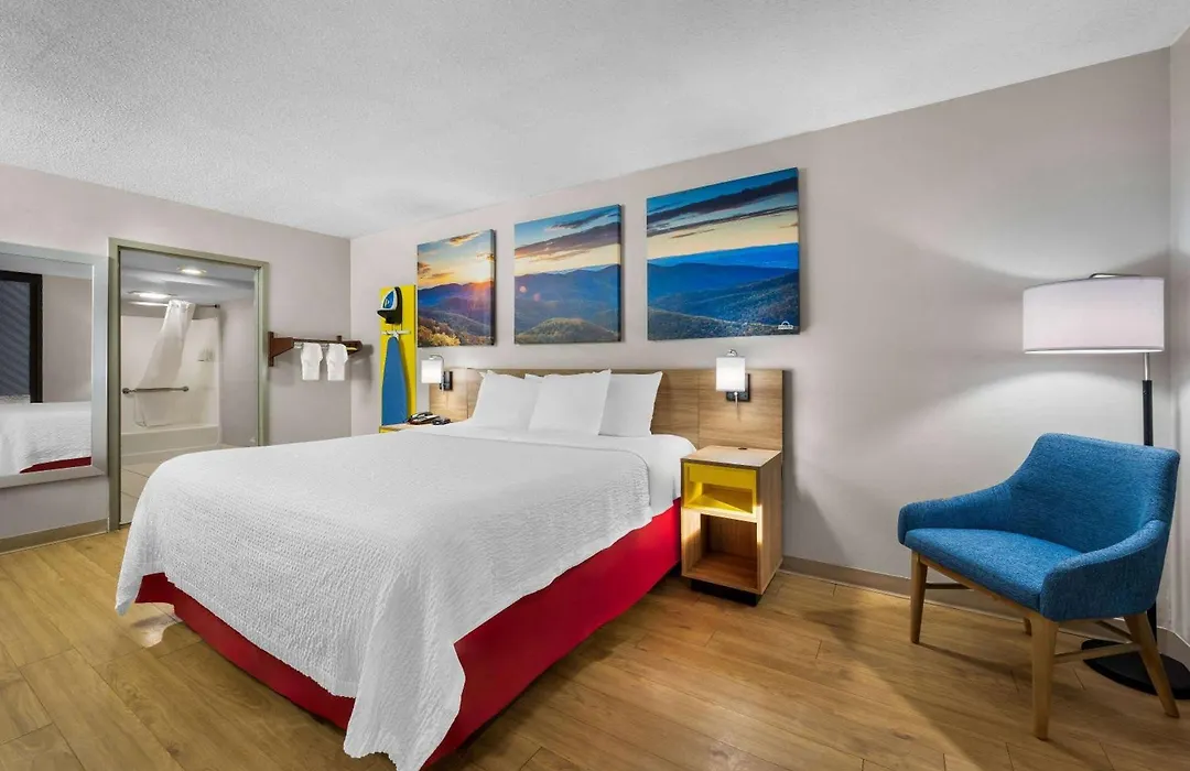 Days Inn By Wyndham Raleigh Midtown-1