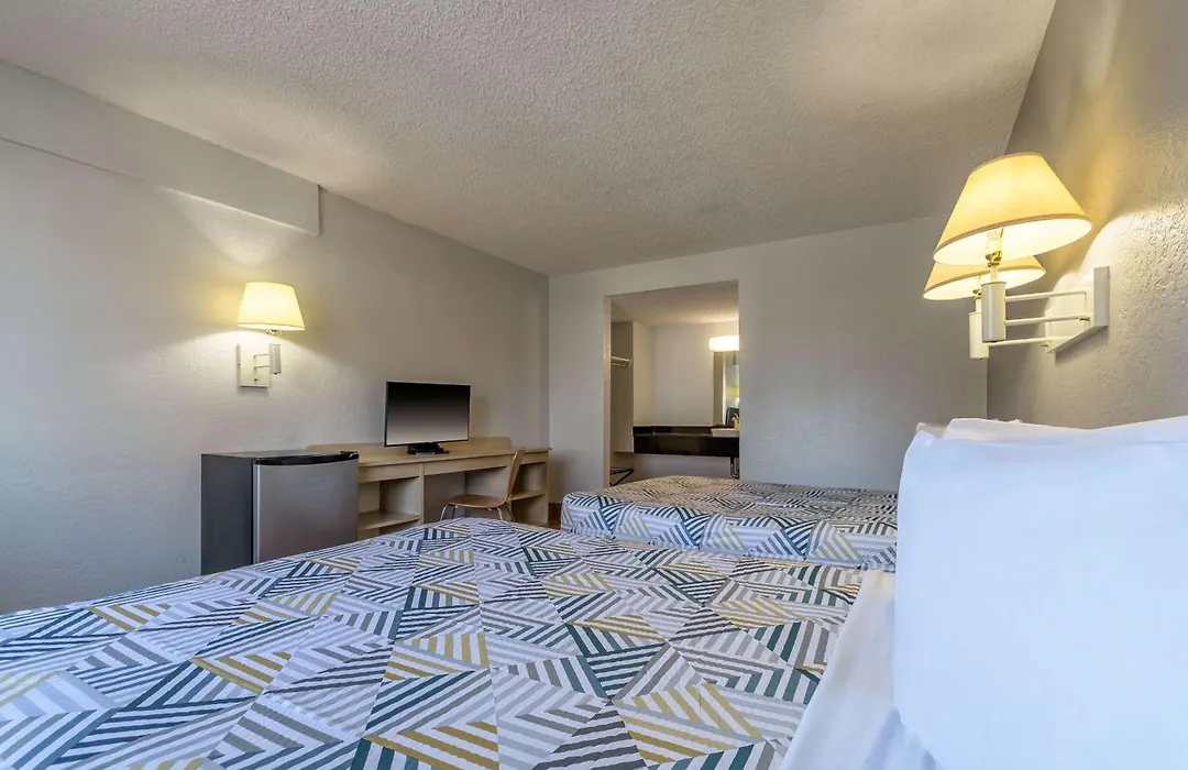 Motel 6 Hayward, Ca- Silicon Valley Gateway-1