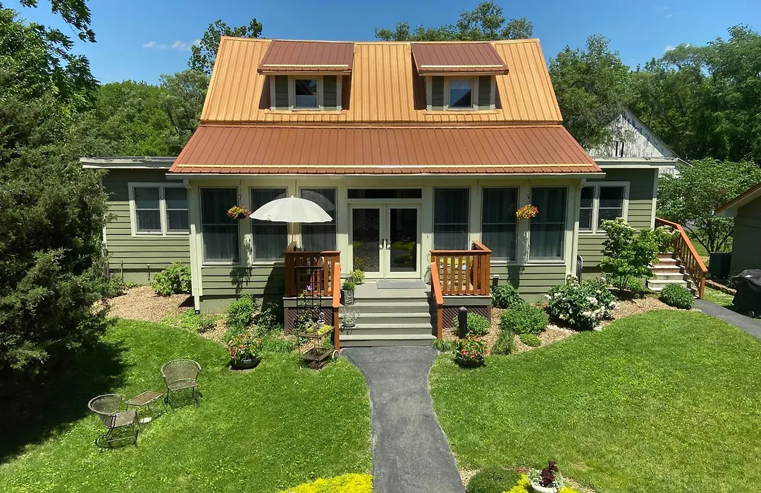 Prairie Guest House-1