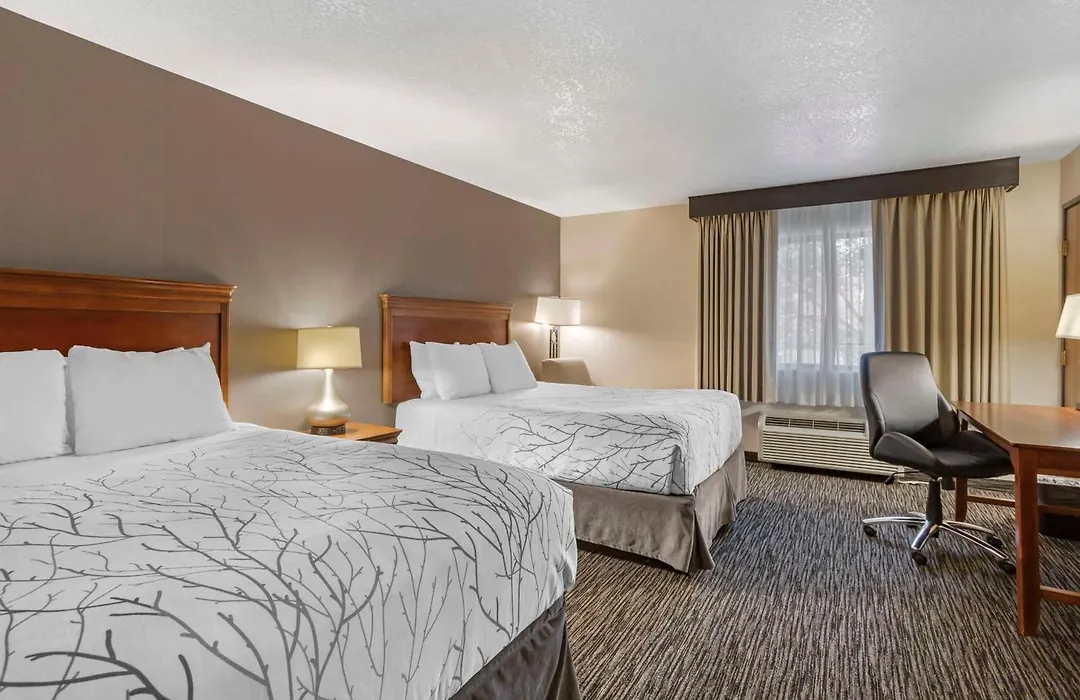 Best Western Plus Landmark Inn-1