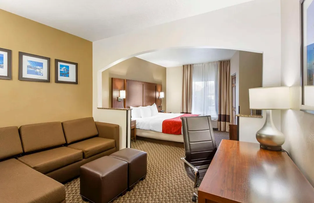 Comfort Suites Ogden Conference Center-1