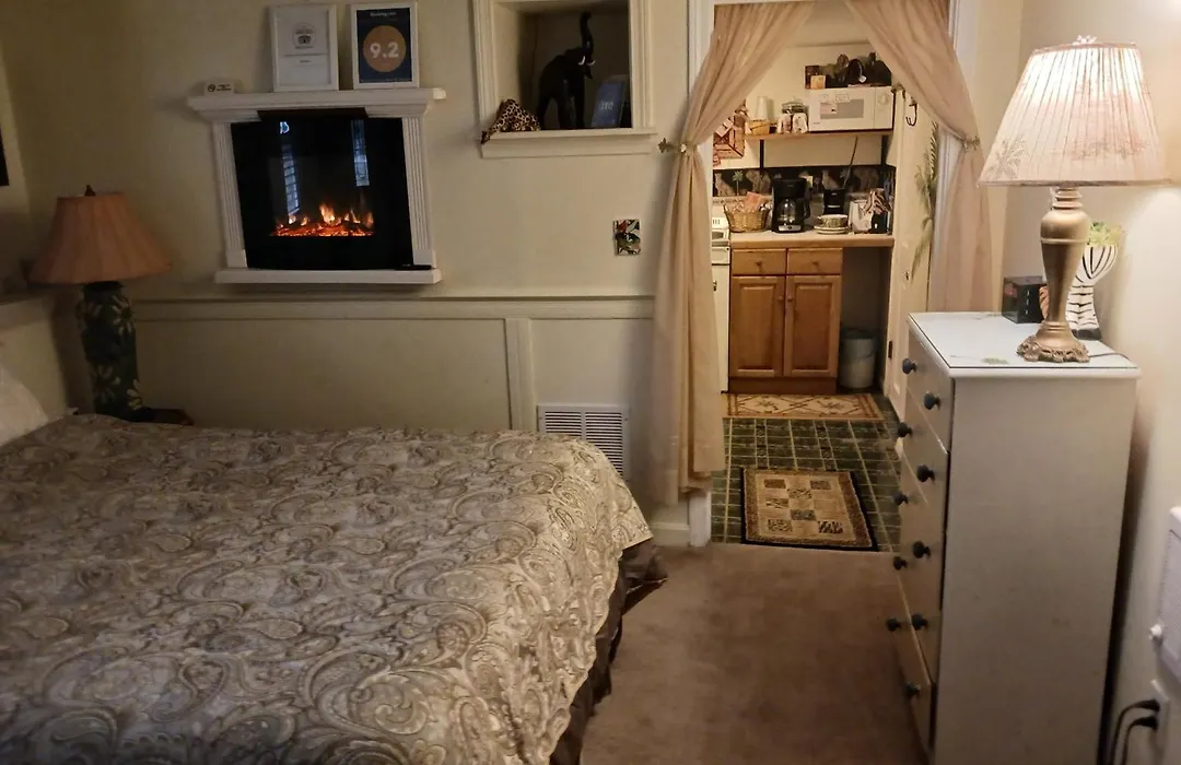 Water View Mini Suite-1