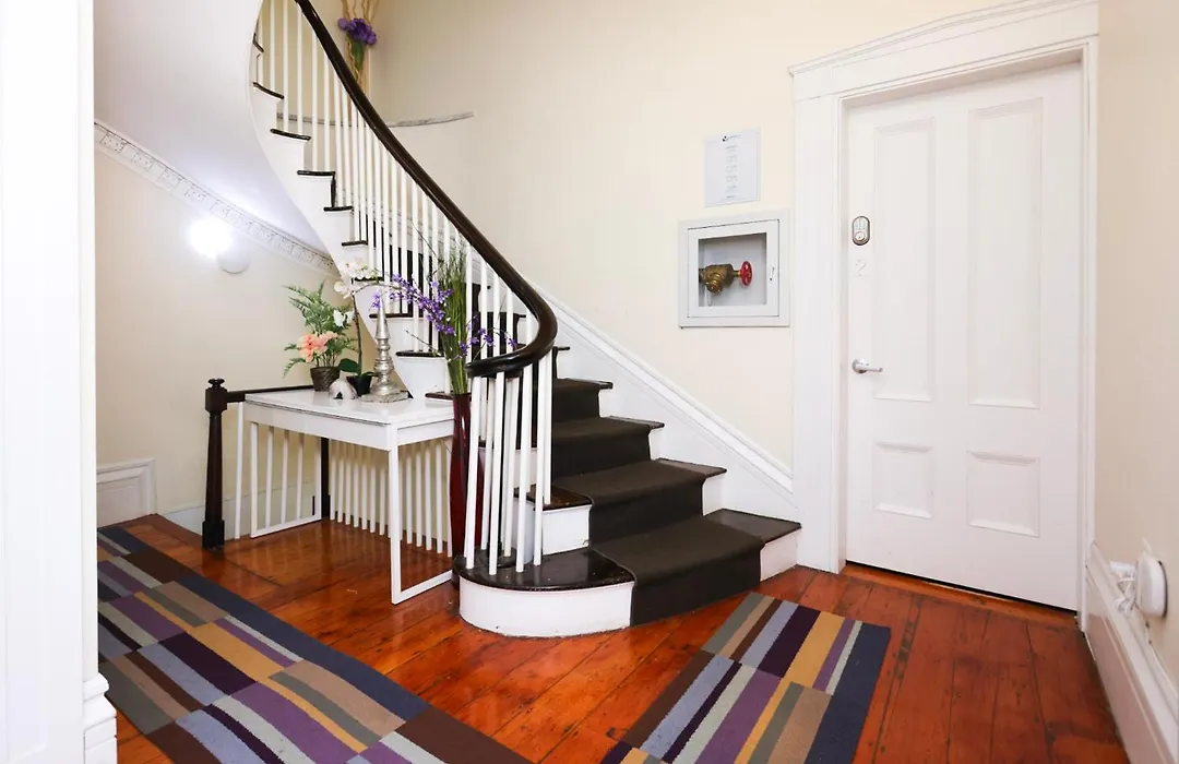 Charming & Stylish Studio On Beacon Hill #15-1