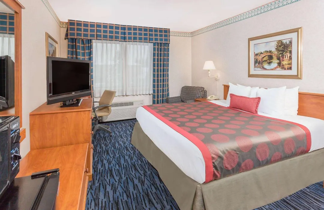 Ramada By Wyndham Kent Seattle Area-1