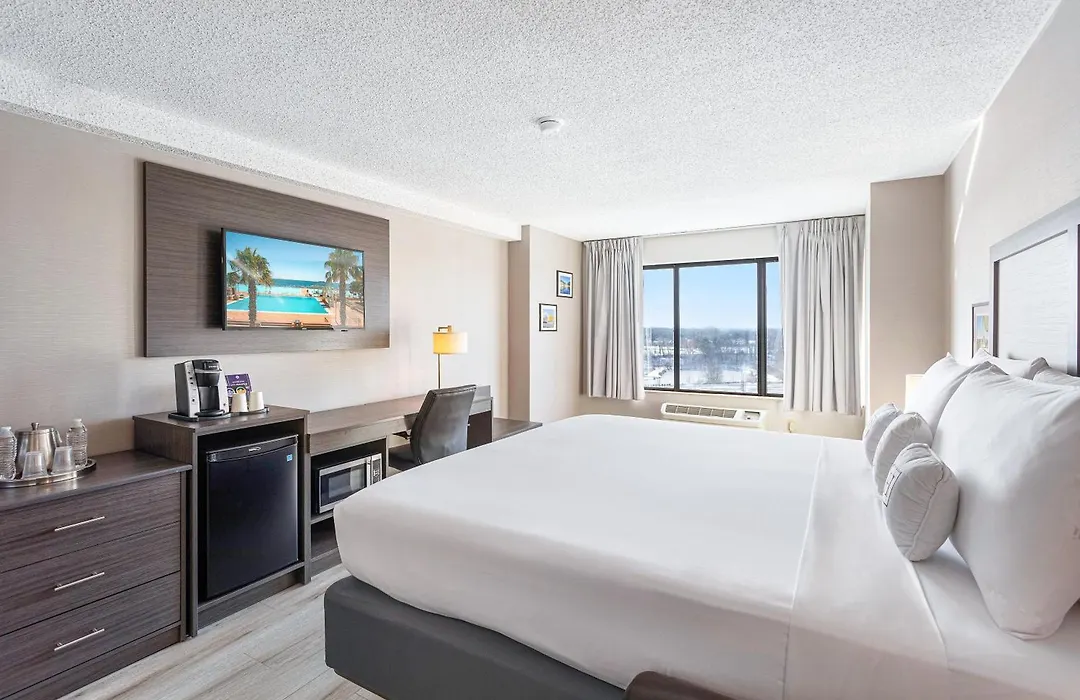 Harborside Hotel-1