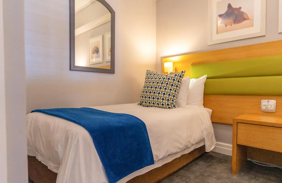 Peninsula All Suite Hotel By Dream Resorts-1