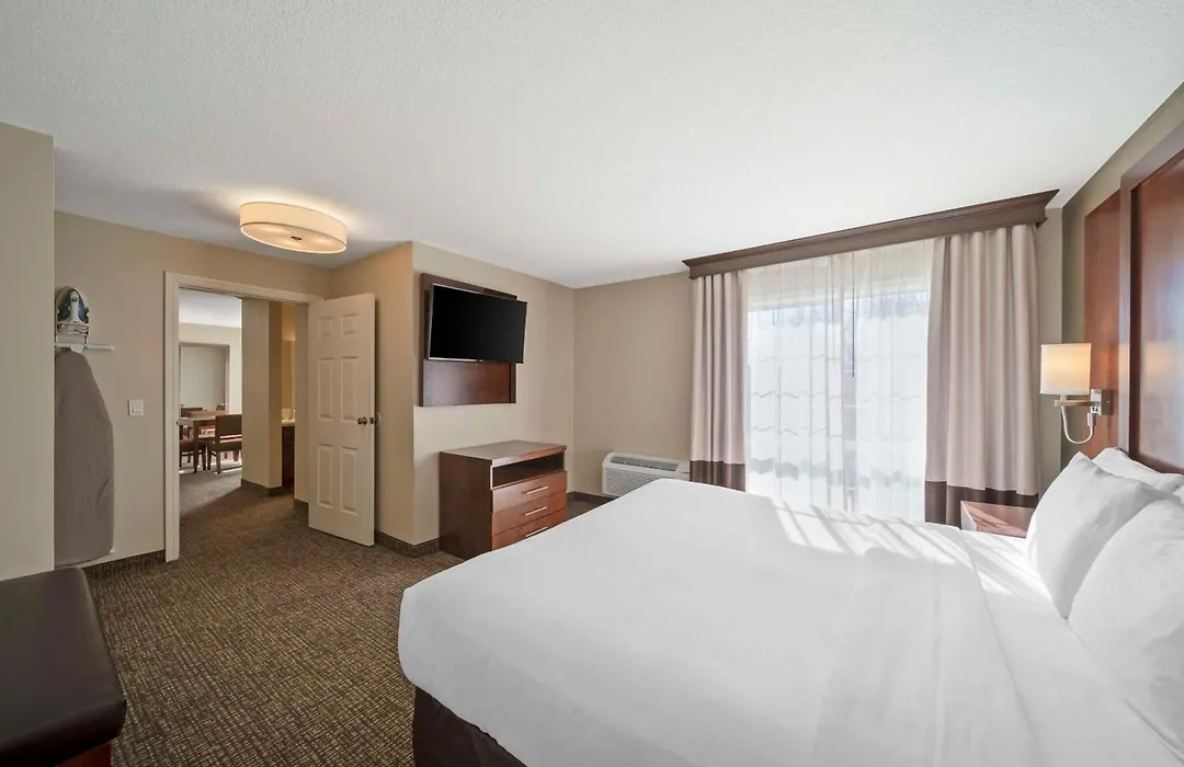 Comfort Suites Red Bluff Near I-5-1