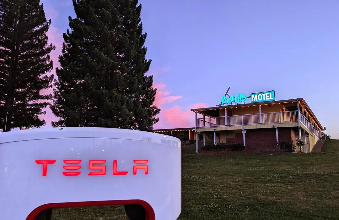 Foothills Motel-1