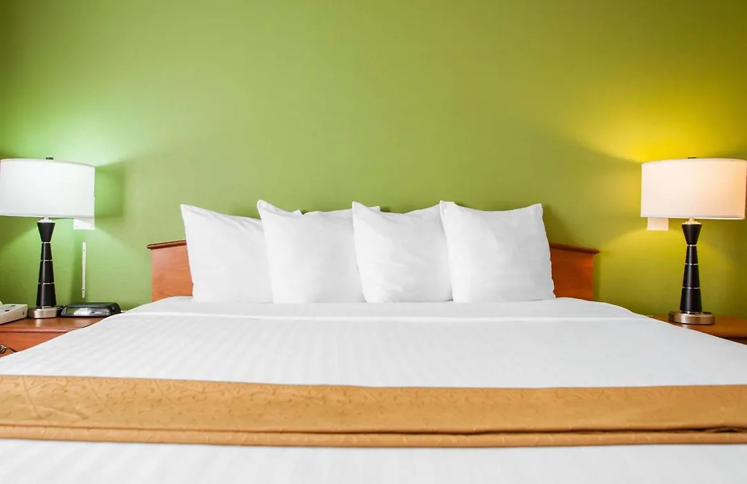 Quality Inn Bolingbrook I-55-1