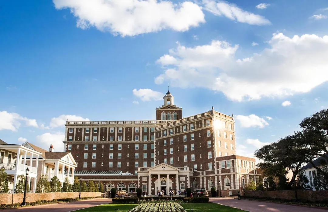 The Historic Cavalier Hotel And Beach Club Autograph Collection-1