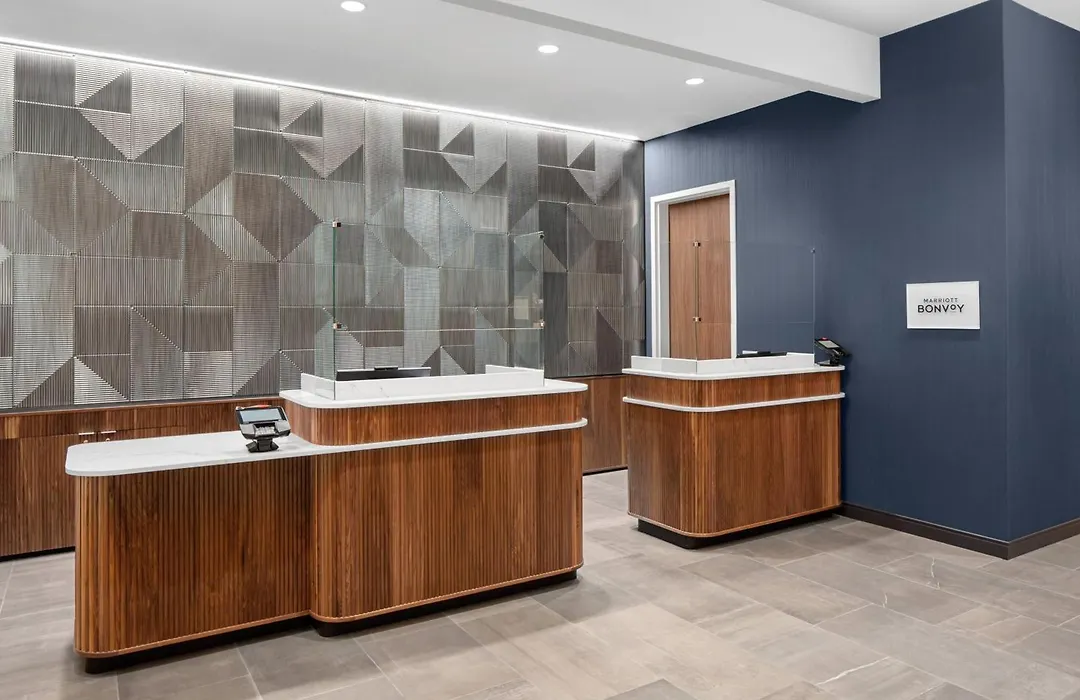 Courtyard By Marriott Lansing Downtown-1