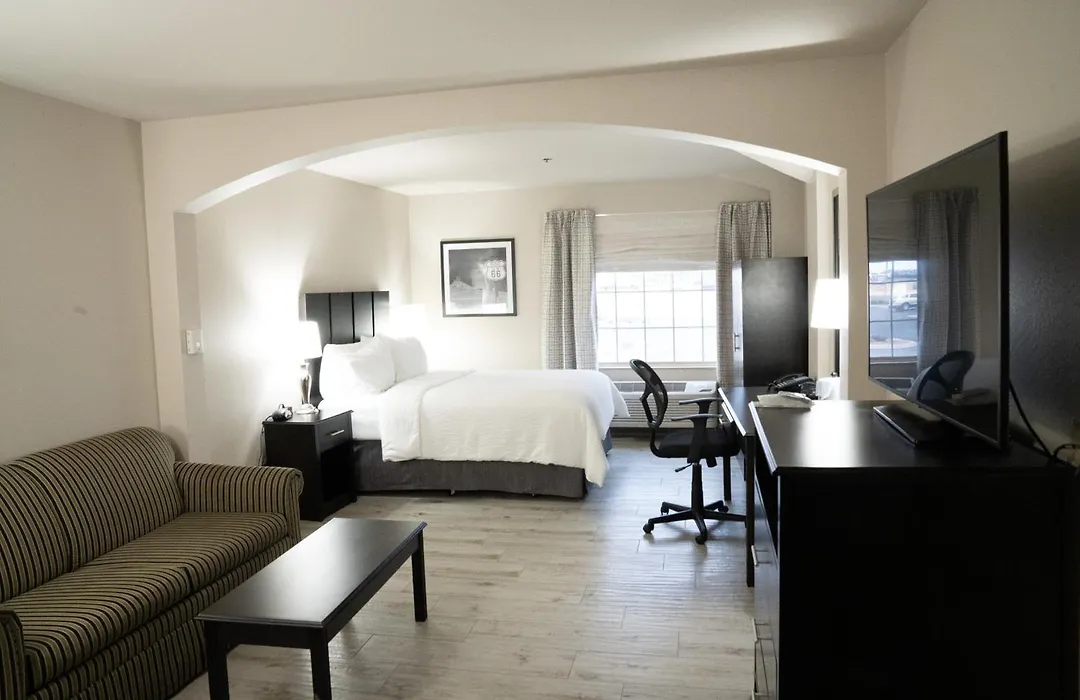 Lucille'S Hotel, Restaurant, & Bar-1