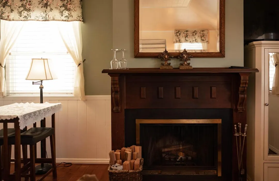 Headlands Inn Bed And Breakfast-1