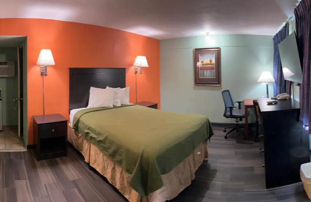 Town & Country Motel-1