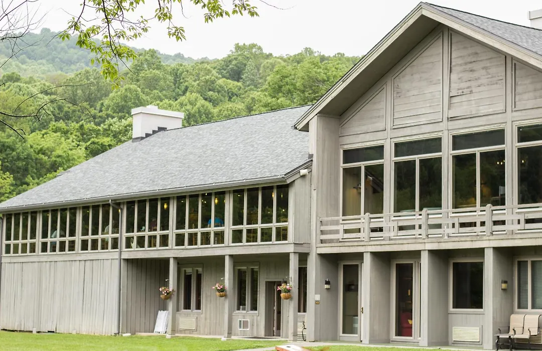 Peaks Of Otter Lodge-1