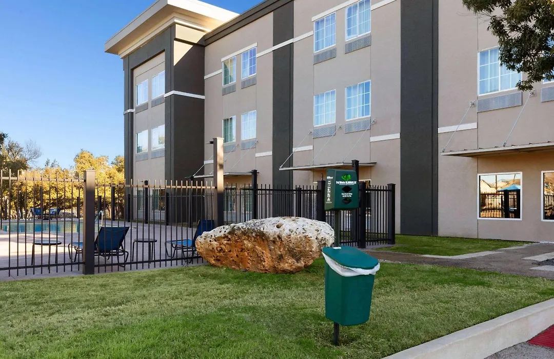La Quinta By Wyndham Austin Nw/Lakeline Mall-1