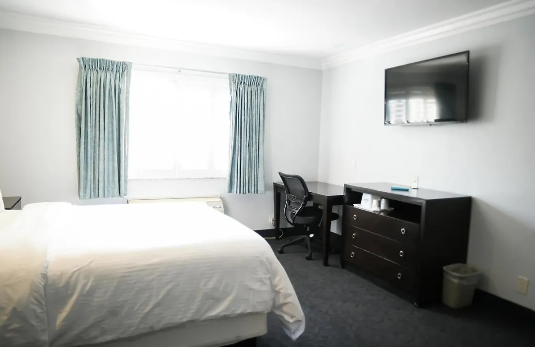 Days Inn By Wyndham West Covina-1