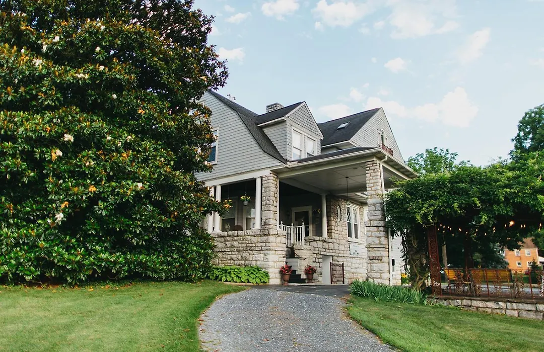 Friendly City Inn B&B-1