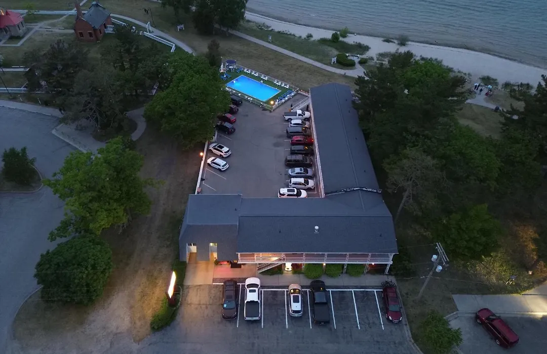 Riviera Motel-1